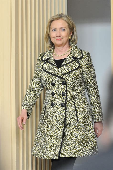 hillary clinton wardrobe